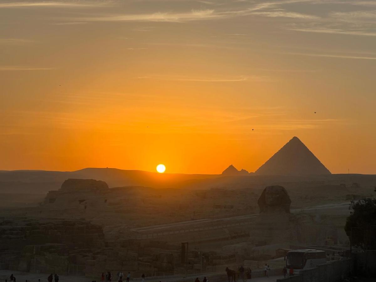 Blue Scarab Pyramids View Hotel Cairo Exterior photo