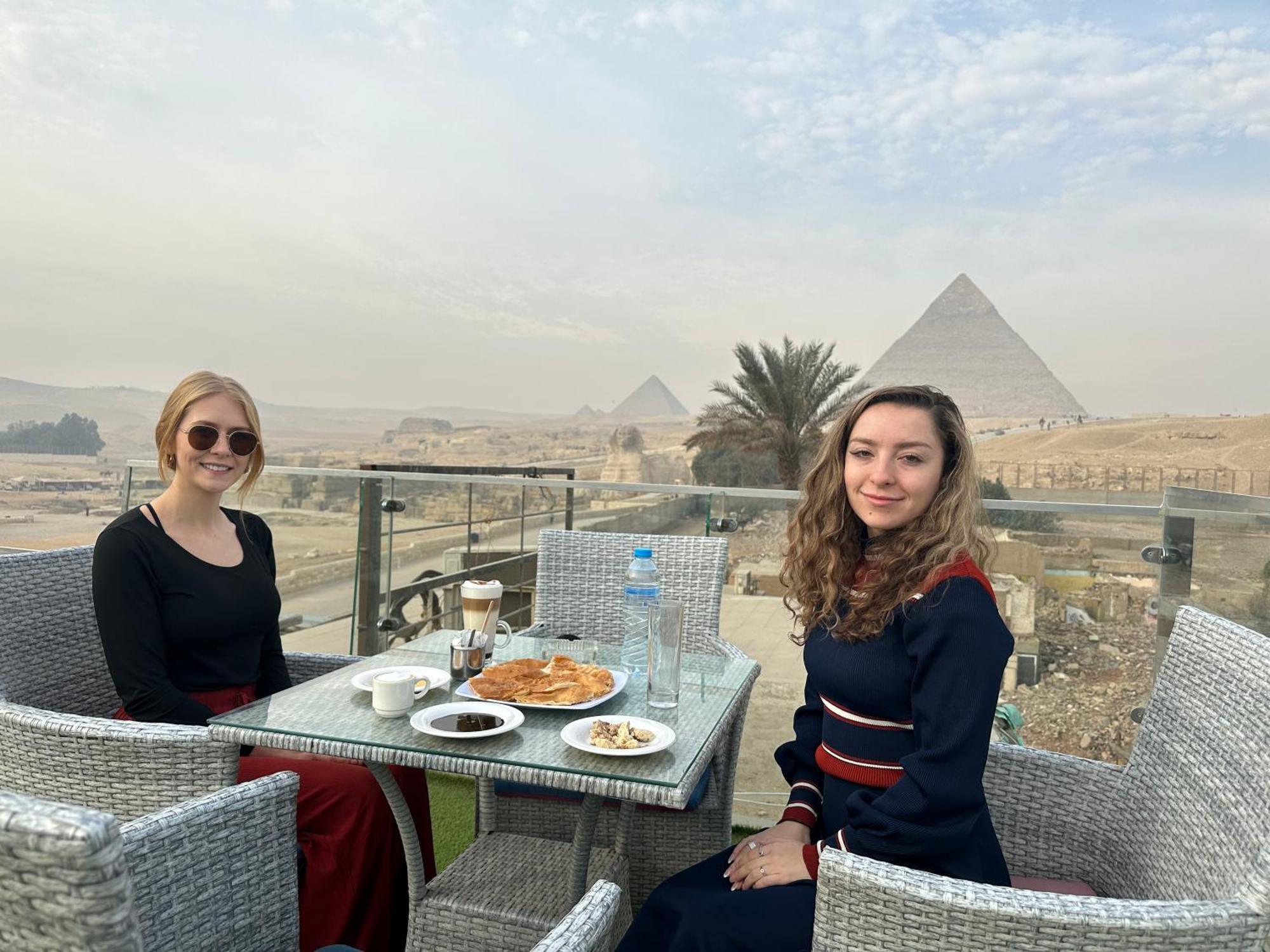 Blue Scarab Pyramids View Hotel Cairo Exterior photo