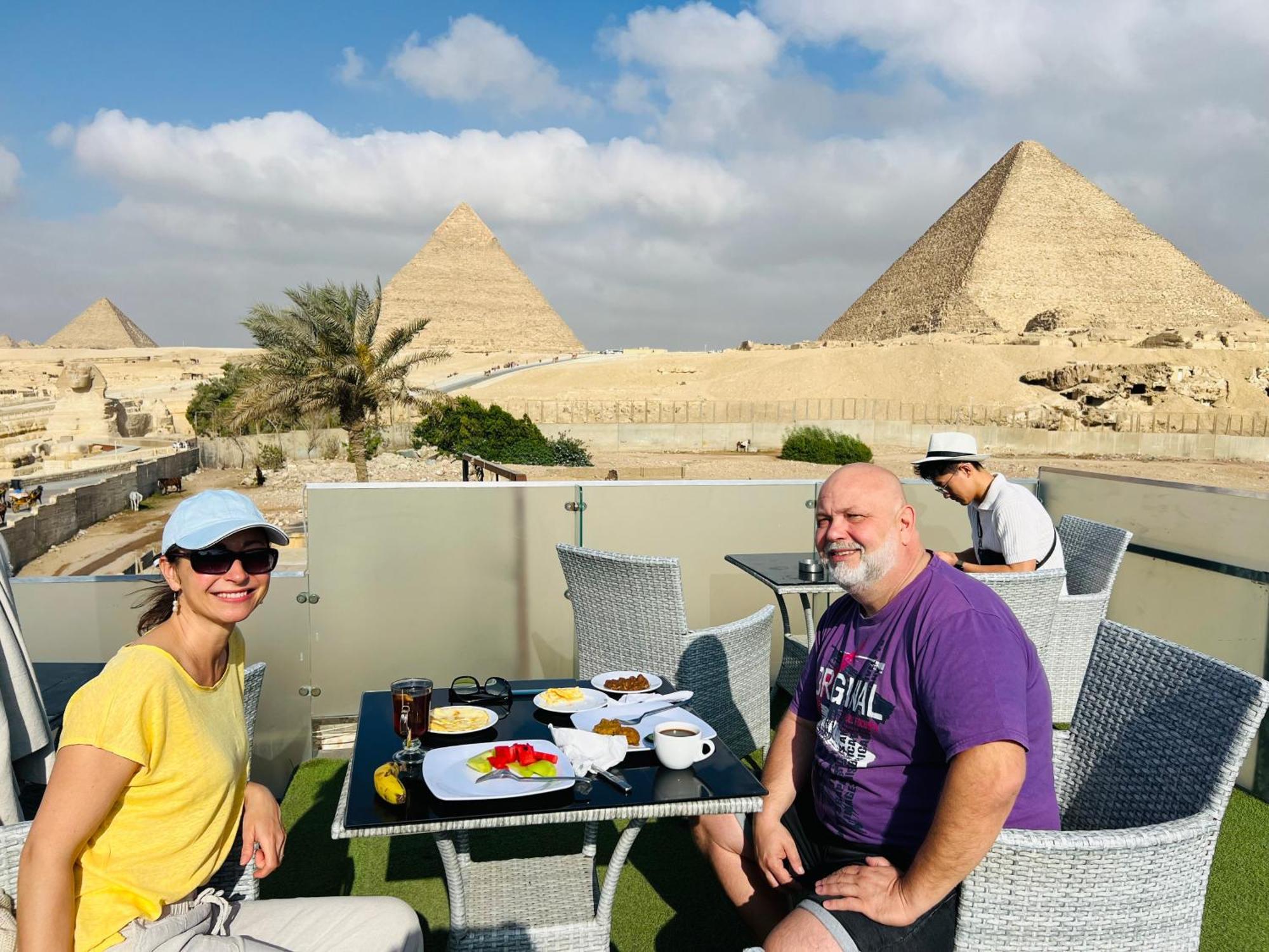 Blue Scarab Pyramids View Hotel Cairo Exterior photo